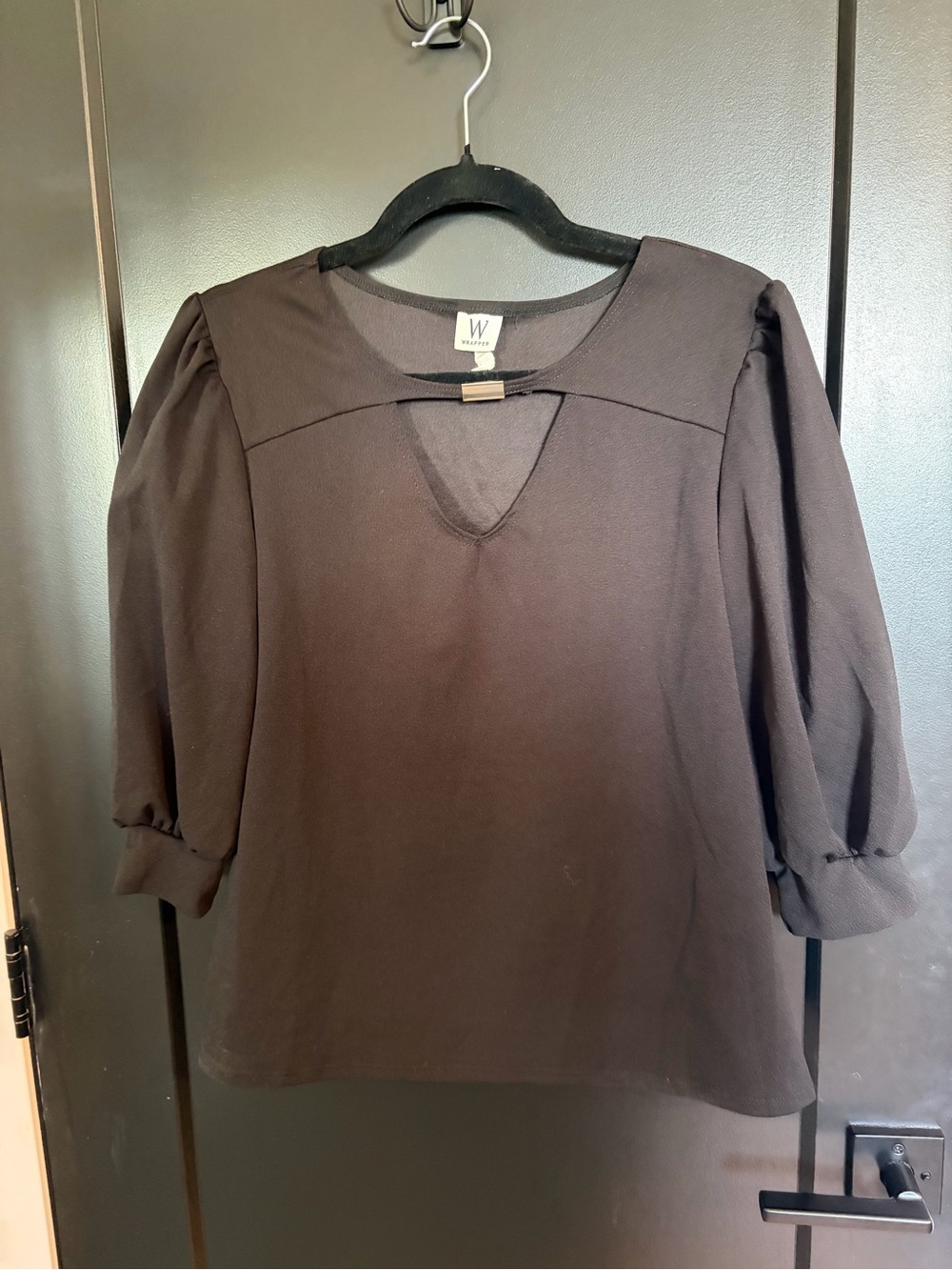 W by Worth Black Puff-Sleeve Keyhole Blouse